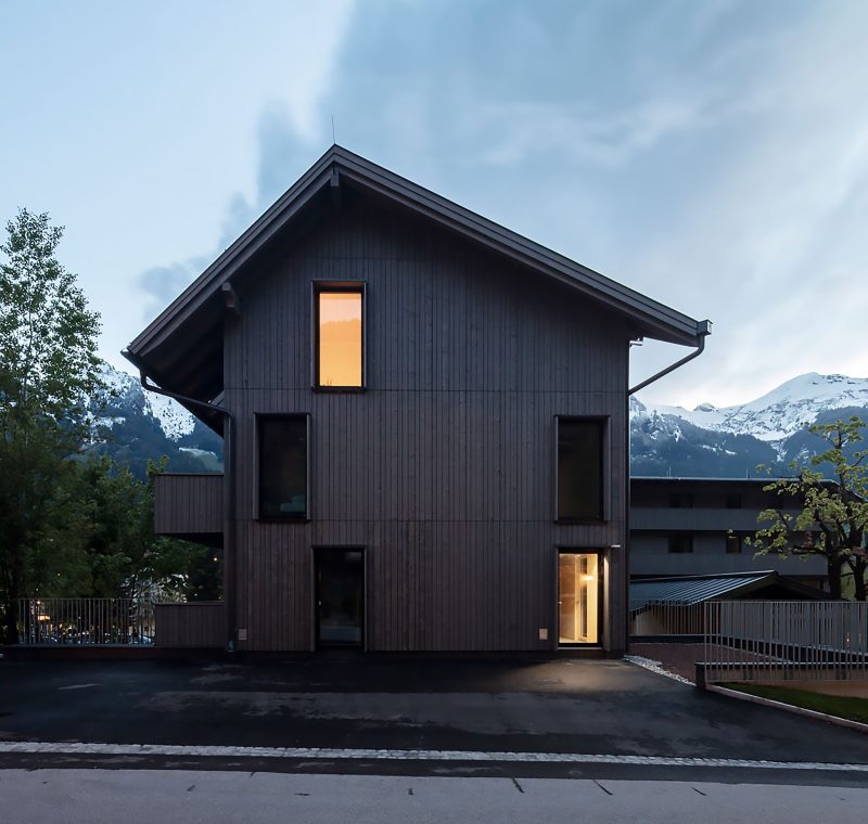 Hotel Astoria PUB FOT 21 72dpi Header WEB